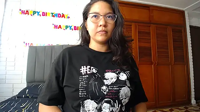 Naia Stant online show from October 2025 08:21:02 PM