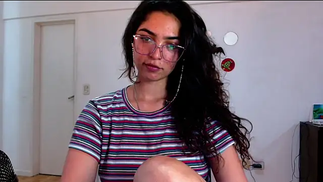 Ariagal online show from October 2025 11:15:02 PM