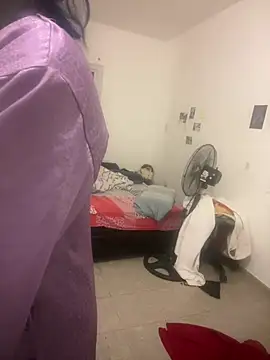 kendrafarq online show from April 2026 02:58:02 AM