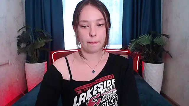 Snapshot of PureLedy chatting on June 2026 06:52:02 AM PureLedy online show from June 2026 06:52:02 AM