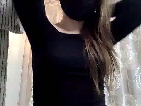 Mia 8 online show from December 2025 02:15:01 PM