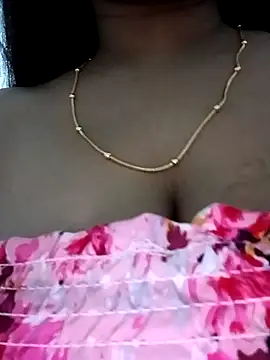 Snapshot of Hot-Soniya733 chatting on July 2026 04:44:02 PM Hot-Soniya733 online show from July 2026 04:44:02 PM