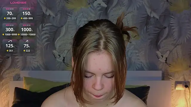 Snapshot of JulietteRain chatting on October 2025 04:46:01 PM JulietteRain online show from October 2025 04:46:01 PM