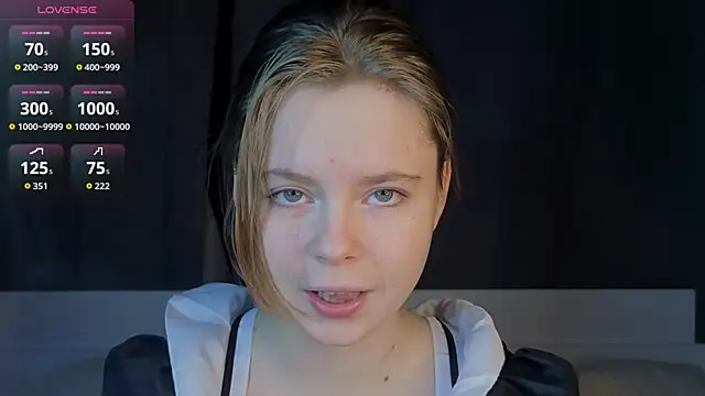 Snapshot of JulietteRain chatting on December 2025 06:37:02 PM JulietteRain online show from December 2025 06:37:02 PM