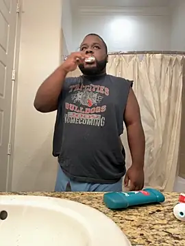 Snapshot of mistermidnightsnack chatting on September 2025 05:17:01 PM mistermidnightsnack online show from September 2025 05:17:01 PM