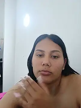 Snapshot of burbuja02 chatting on July 2026 10:27:02 PM burbuja02 online show from July 2026 10:27:02 PM