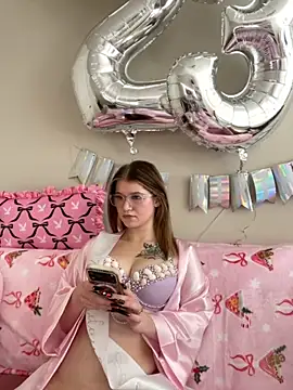 Snapshot of Riley_ray69 chatting on November 2025 03:23:02 PM Riley ray69 online show from November 2025 03:23:02 PM