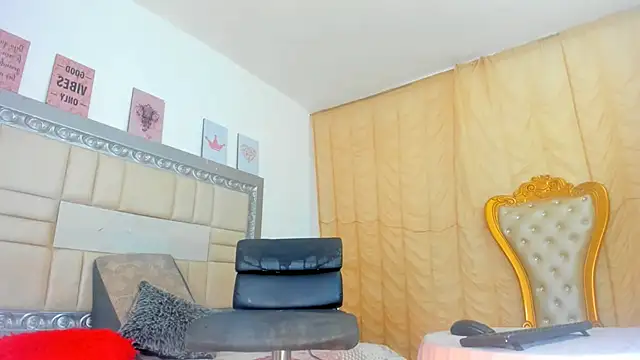 Snapshot of EbonyWildYou chatting on September 2025 04:06:01 PM EbonyWildYou online show from September 2025 04:06:01 PM