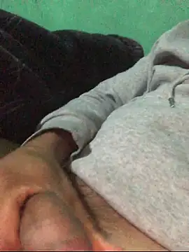 Snapshot of carlo20n chatting on October 2025 09:53:01 AM carlo20n online show from October 2025 09:53:01 AM