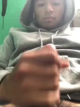 Snapshot of carlo20n chatting on October 2025 02:40:01 PM carlo20n online show from October 2025 02:40:01 PM