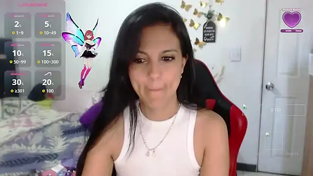 Snapshot of BasmaHernandez chatting on September 2025 01:02:01 PM BasmaHernandez online show from September 2025 01:02:01 PM