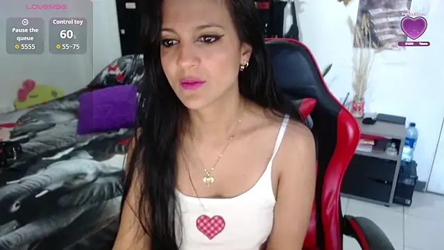 Snapshot of BasmaHernandez chatting on November 2025 01:34:01 PM BasmaHernandez online show from November 2025 01:34:01 PM