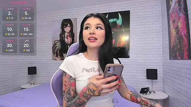 BellaClarck online show from September 2025 03:29:01 AM