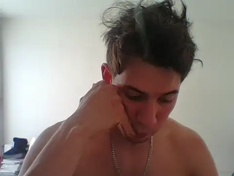 Snapshot of Maxtaylor18 chatting on February 2026 09:00:02 PM Maxtaylor18 online show from February 2026 09:00:02 PM