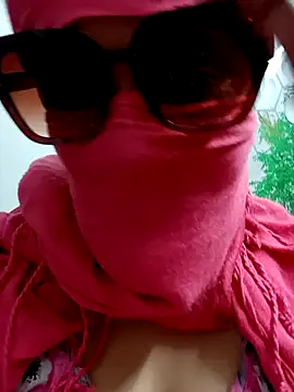 Snapshot of roshni19 chatting on October 2025 09:12:02 PM roshni19 online show from October 2025 09:12:02 PM