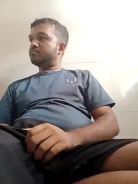 Snapshot of VJ17 chatting on November 2025 09:43:01 AM VJ17 online show from November 2025 09:43:01 AM