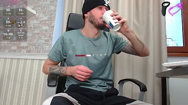 JonahShaw online show from November 2025 05:23:02 AM