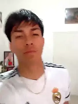 Snapshot of LUISSLEONN0958 chatting on November 2025 09:09:01 PM LUISSLEONN0958 online show from November 2025 09:09:01 PM