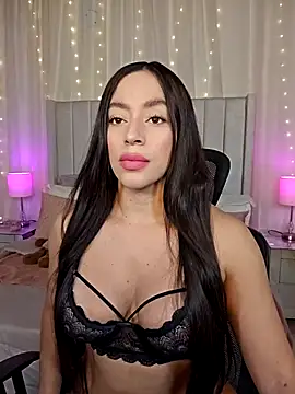Snapshot of AriadnaTaylor chatting on July 2026 11:47:01 AM AriadnaTaylor online show from July 2026 11:47:01 AM