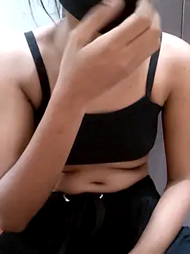 Tara2007 online show from November 2025 07:51:01 AM