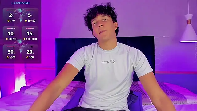 Leo Savage  online show from September 2025 04:12:02 AM