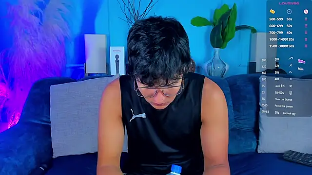 Leo Savage  online show from January 2026 03:44:01 AM