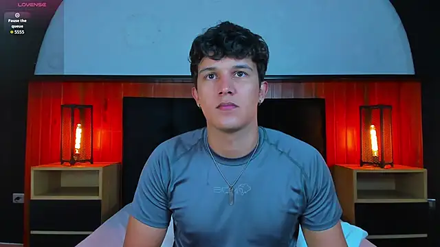 Leo Savage  online show from May 2026 04:07:02 AM