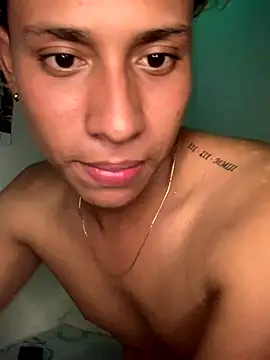 Snapshot of Patrick_Hott_ chatting on October 2025 02:15:01 AM Patrick Hott online show from October 2025 02:15:01 AM