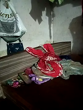 Snapshot of SEXY-MAHI4 chatting on November 2025 06:32:01 PM SEXY-MAHI4 online show from November 2025 06:32:01 PM