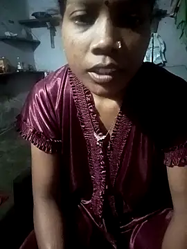 Snapshot of SEXY-MAHI4 chatting on November 2025 01:50:02 AM SEXY-MAHI4 online show from November 2025 01:50:02 AM