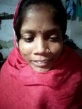 Snapshot of SEXY-MAHI4 chatting on November 2025 06:18:02 PM SEXY-MAHI4 online show from November 2025 06:18:02 PM