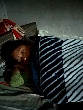 Snapshot of SEXY-MAHI4 chatting on December 2025 05:09:01 PM SEXY-MAHI4 online show from December 2025 05:09:01 PM