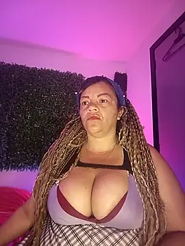 Snapshot of Eva_Luxei chatting on October 2025 10:59:01 AM Eva Luxei online show from October 2025 10:59:01 AM