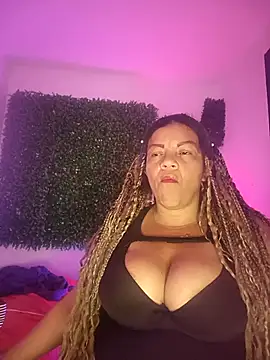 Snapshot of Eva_Luxei chatting on October 2025 11:26:02 PM Eva Luxei online show from October 2025 11:26:02 PM