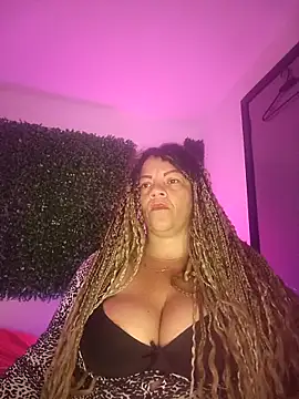 Snapshot of Eva_Luxei chatting on October 2025 06:43:02 AM Eva Luxei online show from October 2025 06:43:02 AM