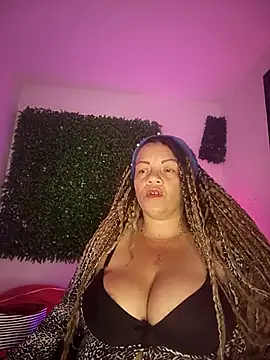 Snapshot of Eva_Luxei chatting on October 2025 12:16:01 AM Eva Luxei online show from October 2025 12:16:01 AM