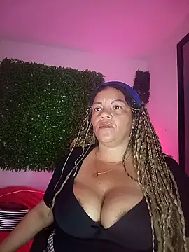 Snapshot of Eva_Luxei chatting on October 2025 12:22:02 PM Eva Luxei online show from October 2025 12:22:02 PM