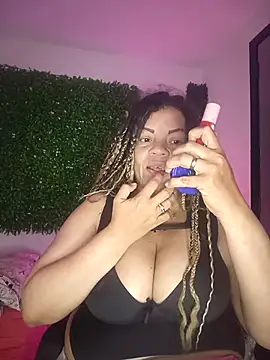 Snapshot of Eva_Luxei chatting on November 2025 09:41:02 AM Eva Luxei online show from November 2025 09:41:02 AM