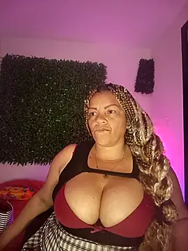 Snapshot of Eva_Luxei chatting on November 2025 01:50:02 AM Eva Luxei online show from November 2025 01:50:02 AM