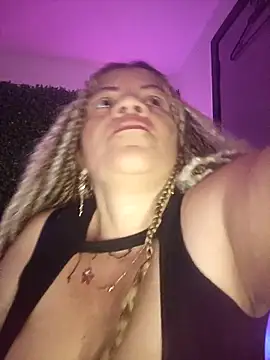 Snapshot of Eva_Luxei chatting on November 2025 05:11:01 AM Eva Luxei online show from November 2025 05:11:01 AM