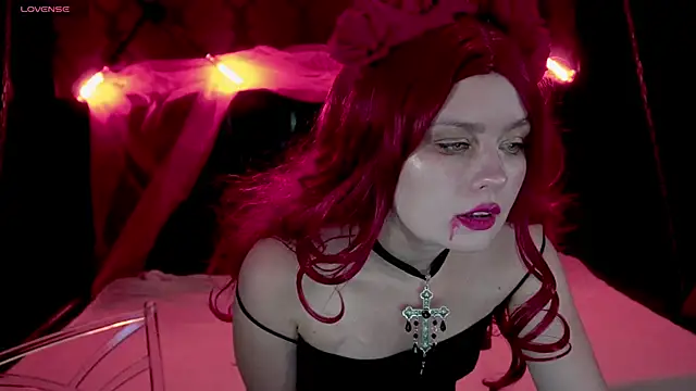 RedDoll  online show from October 2025 01:56:02 PM