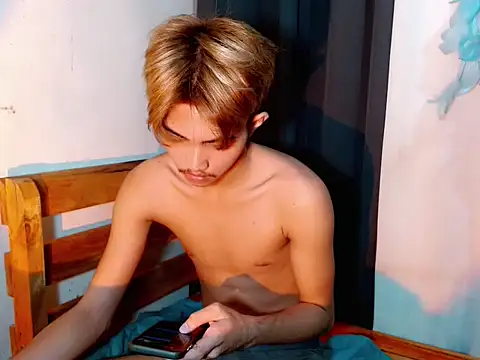 addicted to alex online show from November 2025 04:44:01 PM