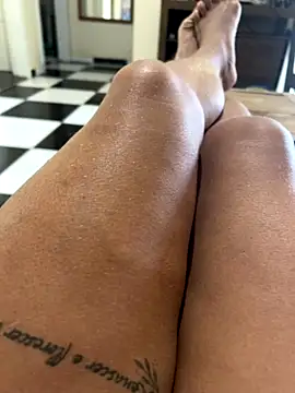 Snapshot of ju_muniz01 chatting on November 2025 01:28:02 PM ju muniz01 online show from November 2025 01:28:02 PM