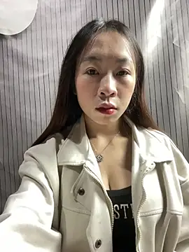 Liplipne online show from October 2025 02:08:02 AM