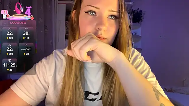 PandaFluff online show from September 2025 05:14:01 PM