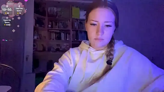 PandaFluff online show from February 2026 04:38:02 PM