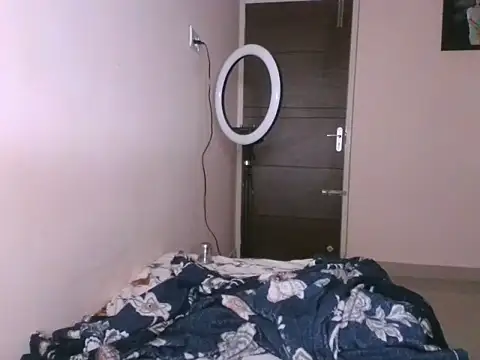 Snapshot of its_me_Rashmi chatting on September 2025 08:31:02 PM its me Rashmi online show from September 2025 08:31:02 PM