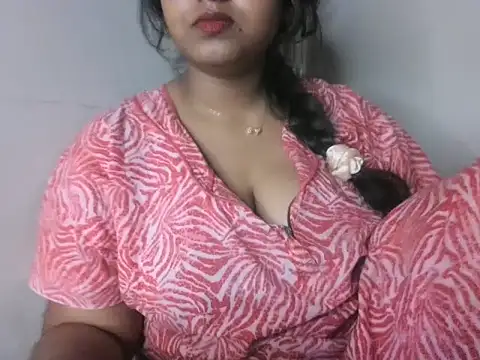 Snapshot of its_me_Rashmi chatting on October 2025 08:26:02 AM its me Rashmi online show from October 2025 08:26:02 AM