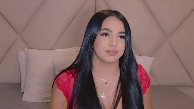 Snapshot of CharlotteeBrownn chatting on April 2026 01:30:02 AM CharlotteeBrownn online show from April 2026 01:30:02 AM