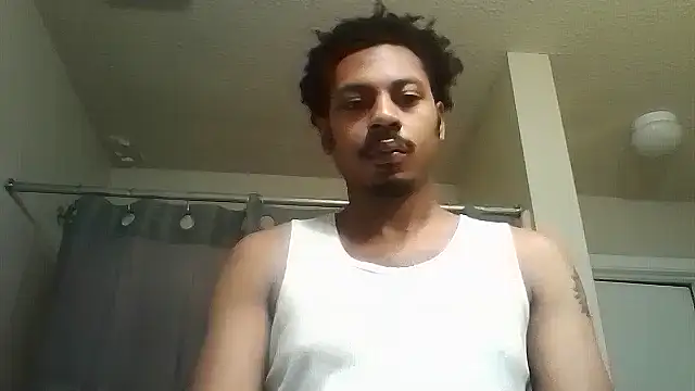 Snapshot of Yungandhungd chatting on October 2025 01:51:02 PM Yungandhungd online show from October 2025 01:51:02 PM